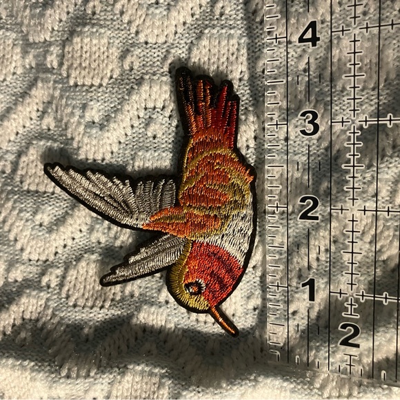 Colorful Embroidered Hummingbird patch - Picture 4 of 4